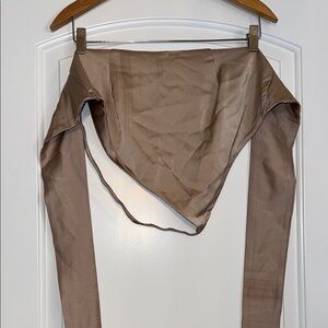 🔵 Gold Triangle Tie Back Top Size Large 8/10